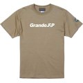 【BIGサイズ対応商品】 Grande.F.Pスタンダード.ロゴプリント半袖Tシャツ　サンドカーキｘホワイト