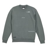 GRANDE.F.P スキャッタードロゴプリントスウェットクルー.トレーナー　ストーングリーン