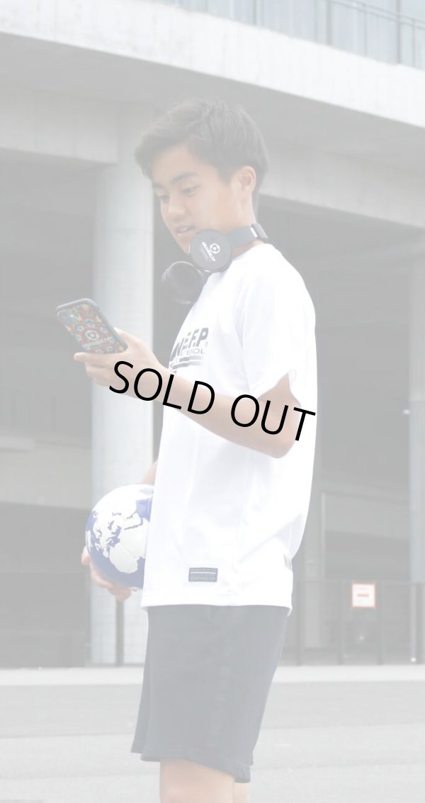 画像6: グランデ.エフ.ピーカレイドスコープ柄耐衝撃吸収型iphone11/XR対応グリップケース　マルチカラー