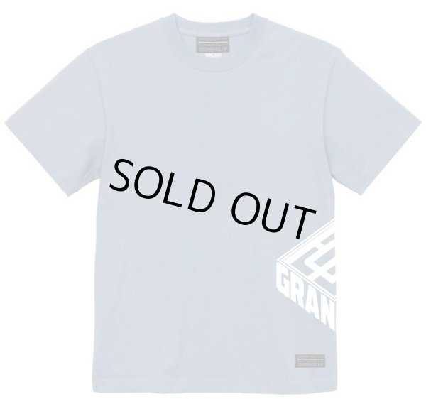 画像1: 【完全予約販売：お届け日指定不可.2025年9月下旬〜10月中旬.　お届け商品】 【ジュニア〜BIGサイズ対応商品】ゆってぃチャンネルｘGRANDE.F.P.コラボ.アンダーアームロゴ.半袖T　アシッドブルー