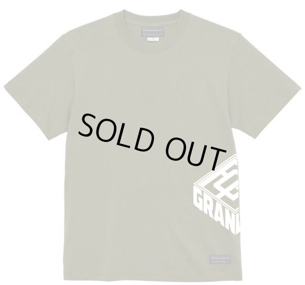 画像1: 【完全予約販売：お届け日指定不可.2025年9月下旬〜10月中旬.　お届け商品】 【ジュニア〜BIGサイズ対応商品】ゆってぃチャンネルｘGRANDE.F.P.コラボ.アンダーアームロゴ.半袖T　オリーブ