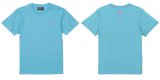 画像: 【完全予約販売：2026年4月中旬〜下旬発売〜お届け商品】 【ジュニア〜BIGサイズ対応商品】 サガン鳥栖.豊田歩ｘGRANDE.F.Pコラボ.AYUMU.シルエット.刺繍.サポートコットン半袖Tシャツ 　アクアブルーｘピンク