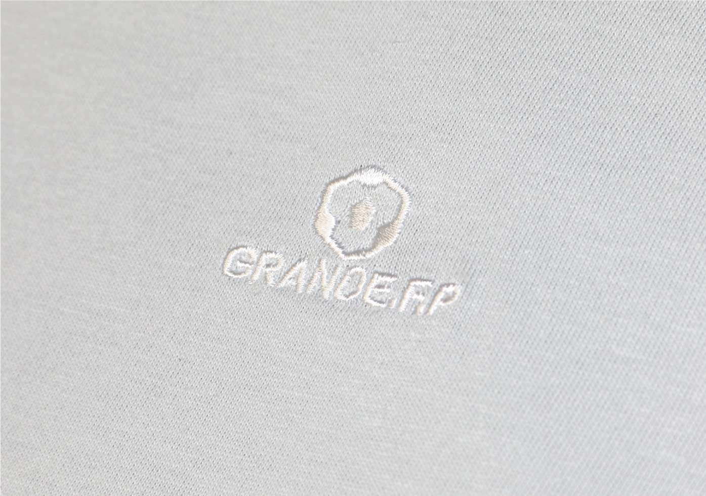 画像4: 【BIGサイズ対応商品】 ■GRANDE.F.Pヘキサゴンマーク刺繍.半袖Tシャツ　フロストブルー（スカイグレー）